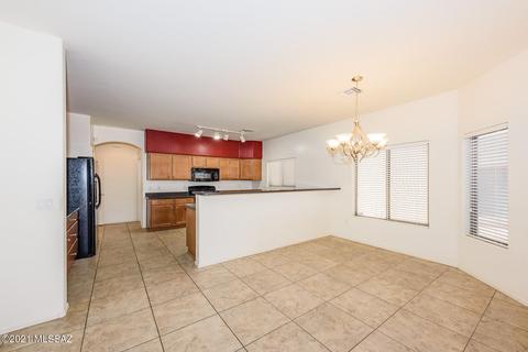 7467 E Fair Meadows Loop, Tucson, AZ 85756 photo 7