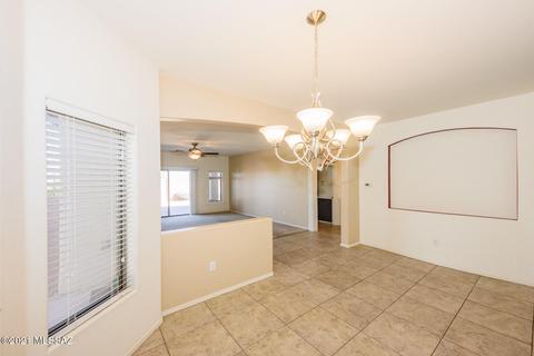 7467 E Fair Meadows Loop, Tucson, AZ 85756 photo 8