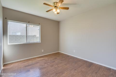 8599 E Louhelen Way, Tucson, AZ 85747 photo 45