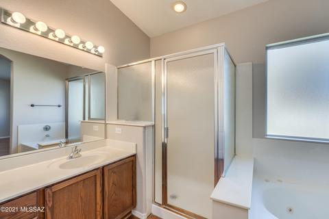 8599 E Louhelen Way, Tucson, AZ 85747 photo 37