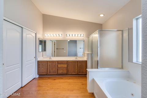 8599 E Louhelen Way, Tucson, AZ 85747 photo 34