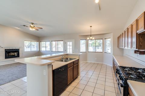 8599 E Louhelen Way, Tucson, AZ 85747 photo 26