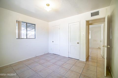 640 W Hatfield St, Tucson, AZ 85706 photo 17