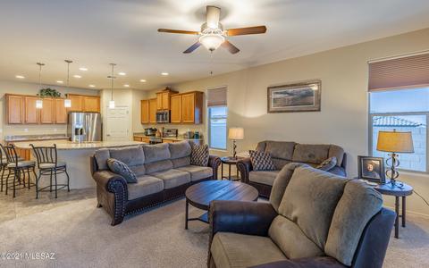 14087 E Calash St, Vail, AZ 85641 photo 2
