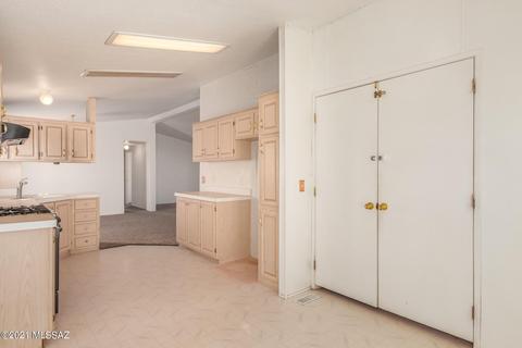 302 E Bilby Rd, Tucson, AZ 85706 photo 6