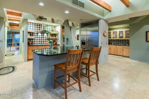 2335 E Long Shadow Pl, Tucson, AZ 85718 photo 9