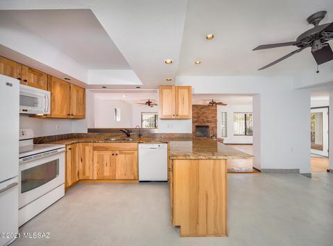 9665 E 3rd St, Tucson, AZ 85748 photo 11