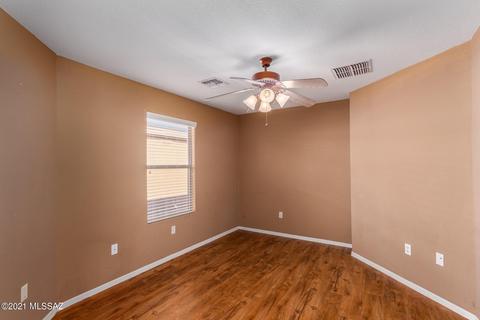 7826 S Sentinal Stone Dr, Tucson, AZ 85756 photo 7