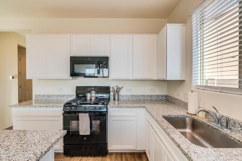 11956 E Ryscott Cir, Vail, AZ 85641 photo 7