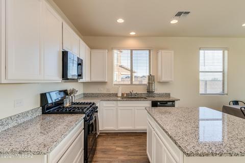 11956 E Ryscott Cir, Vail, AZ 85641 photo 8