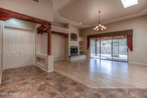 9823 E Forest Grove Loop, Tucson, AZ 85749 photo 4