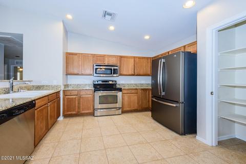 7192 E Bloomtree Ln, Tucson, AZ 85756 photo 17