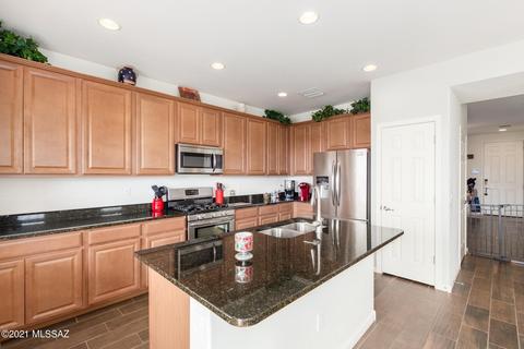 11448 E Desert Raptor Loop, Tucson, AZ 85747 photo 6