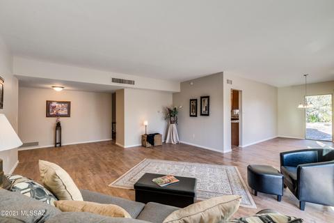 7621 Edison St, Tucson, AZ 85715 photo 2