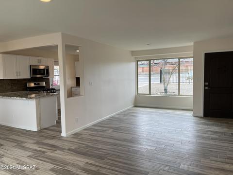 5507 E 4th St, Tucson, AZ 85711 photo 8