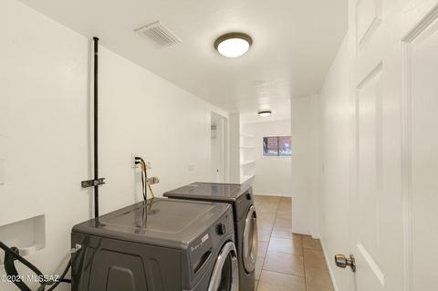 8236 E 3rd Pl, Tucson, AZ 85710 photo 25