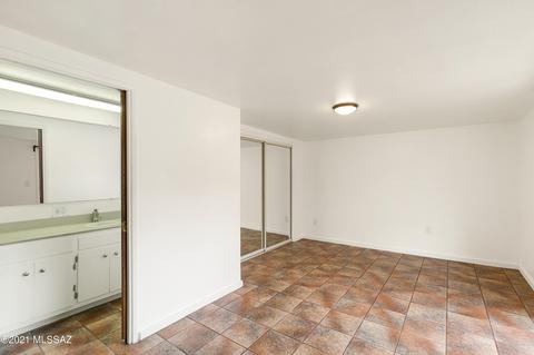 8236 E 3rd Pl, Tucson, AZ 85710 photo 24