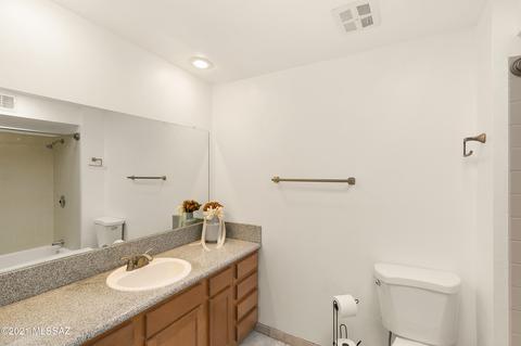 8236 E 3rd Pl, Tucson, AZ 85710 photo 14