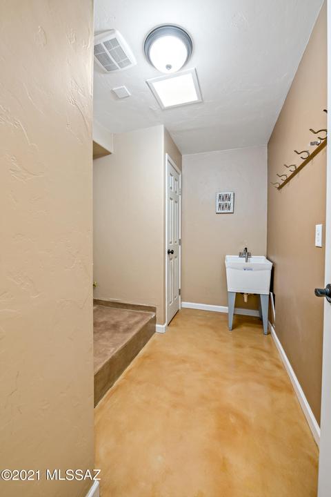 860 S Langley Ave, Tucson, AZ 85710 photo 6