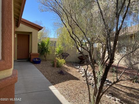 10432 E Port Townsend St, Tucson, AZ 85747 photo 3