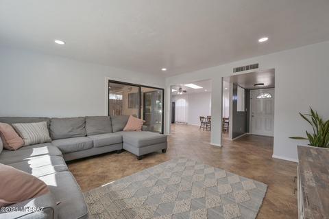 9272 E Patrick Dr, Tucson, AZ 85730 photo 2