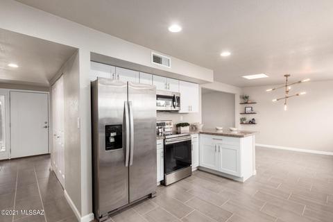 8434 Eli St, Tucson, AZ 85710 photo 9