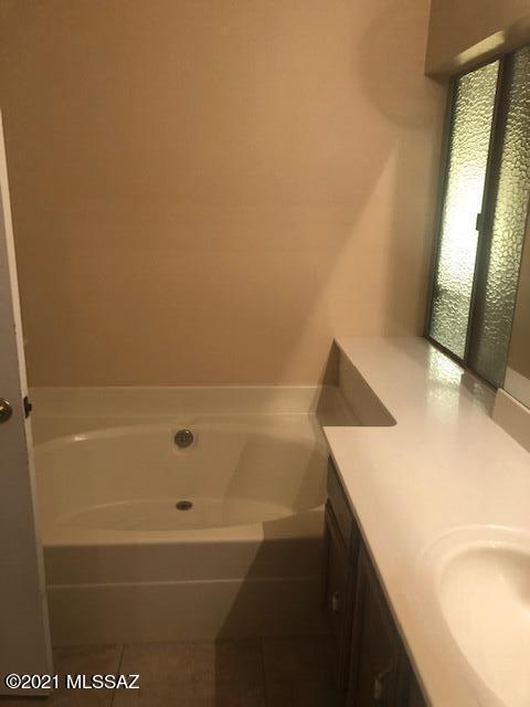 3191 W Circulo Bello, Tucson, AZ 85746 photo 17