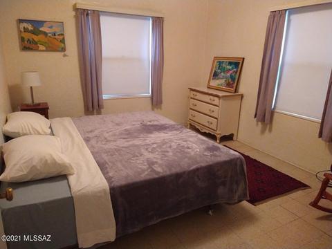 2021 E 10th St, Tucson, AZ 85719 photo 2