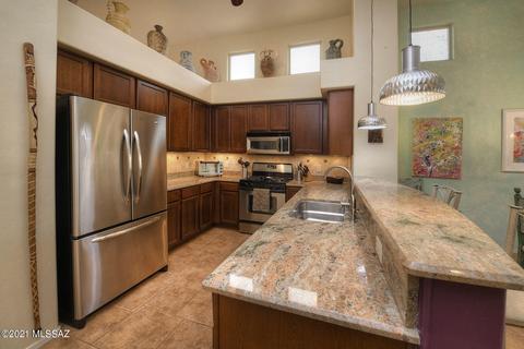 5280 S Nightbloom Way, Tucson, AZ 85747 photo 3