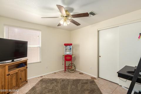 8985 E Rainsage St, Tucson, AZ 85747 photo 18