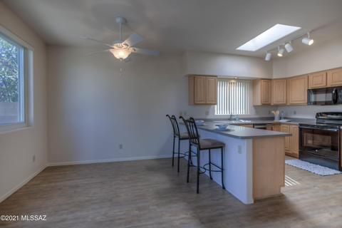 301 E Shadow Bluff Pl, Tucson, AZ 85704 photo 12