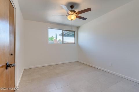 8901 E Mcclellan St, Tucson, AZ 85710 photo 25