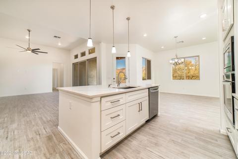 516 E Drawdown Trl, Vail, AZ 85641 photo 13