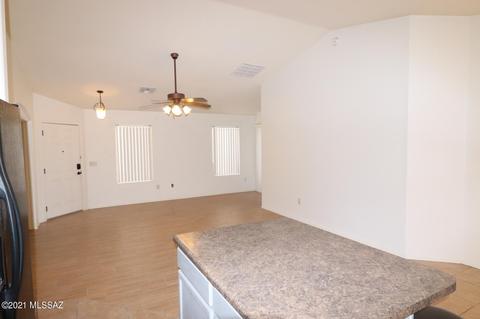 7795 S Sentinal Stone Dr, Tucson, AZ 85756 photo 5