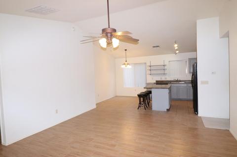 7795 S Sentinal Stone Dr, Tucson, AZ 85756 photo 2