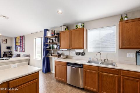 8909 E Martha Root Ct, Tucson, AZ 85747 photo 12