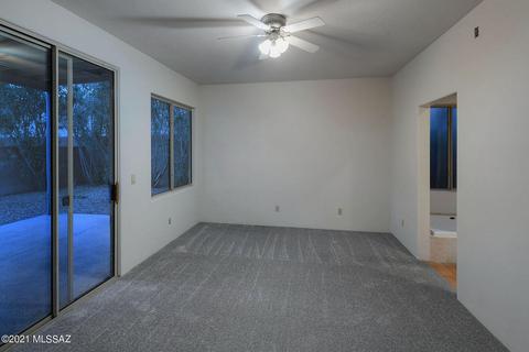 1526 E Painted Colt Loop, Tucson, AZ 85719 photo 12