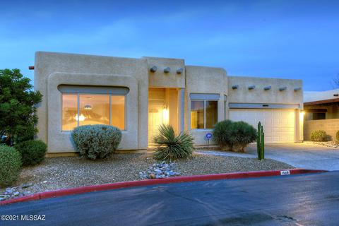 1526 E Painted Colt Loop, Tucson, AZ 85719 photo 2