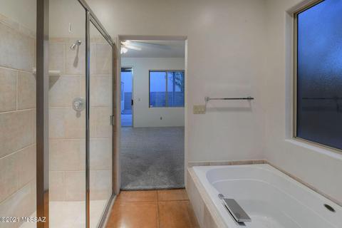 1526 E Painted Colt Loop, Tucson, AZ 85719 photo 13