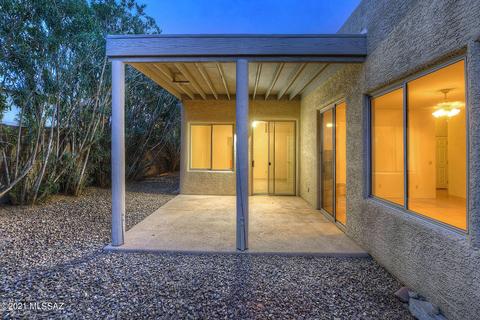 1526 E Painted Colt Loop, Tucson, AZ 85719 photo 25