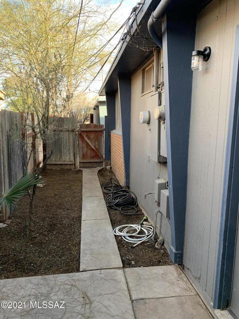 809 E 811 E Holaway Dr, Tucson, AZ 85719 photo 12