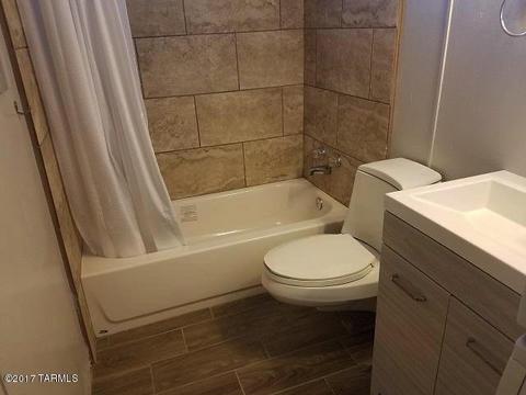 809 E 811 E Holaway Dr, Tucson, AZ 85719 photo 7