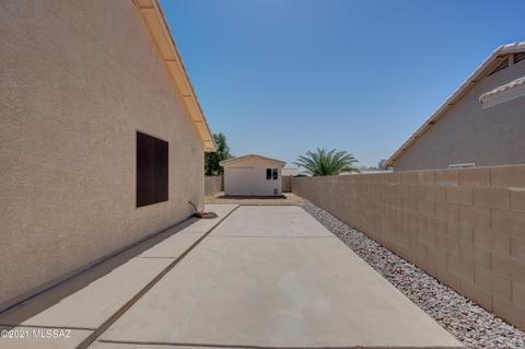 9284 E Bent Creek Way, Tucson, AZ 85747 photo 47