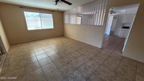 9846 E 33rd St, Tucson, AZ 85748 photo 4