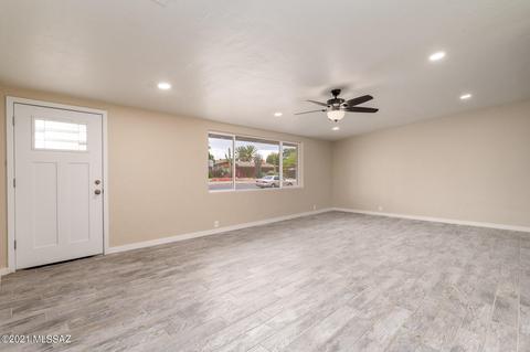 5437 E 3rd St, Tucson, AZ 85711 photo 3