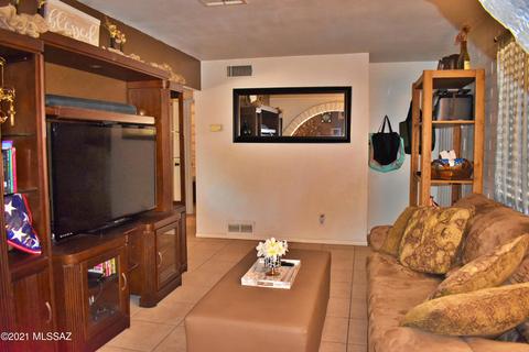 3626 E Sylvane St, Tucson, AZ 85713 photo 11
