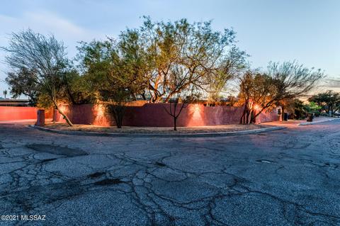 2922 E 9th St, Tucson, AZ 85716 photo 2