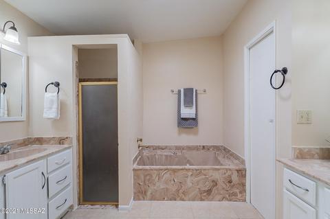 8730 E Burning Tree Dr, Tucson, AZ 85710 photo 24
