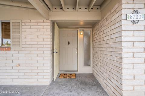 8730 E Burning Tree Dr, Tucson, AZ 85710 photo 3
