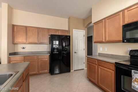 7623 E Fair Meadows Loop, Tucson, AZ 85756 photo 9